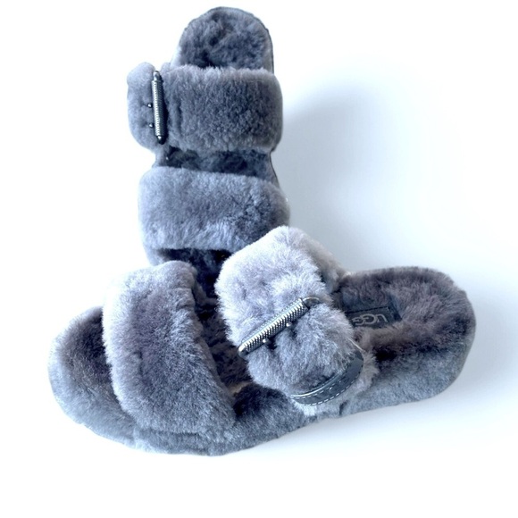 UGG PLATFORM FUZZ 2 Strap SLIPPERS GREY Size 5 Height 2” Minimalist Light Goth - Picture 1 of 14